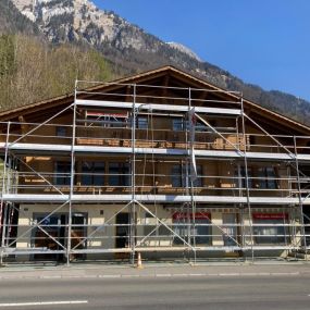 Fassadenrenovation von Malservice Abegglen, Interlaken