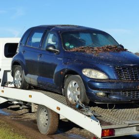 Bild von Autoentsorgung Bayern. Auto verschrotten, Auto entsorgen.