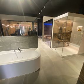 Neuer Showroom by KÜNG WELLNESS MADE IN SWITZERLAND in Kriens / LU Oktober 2022