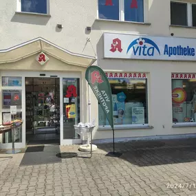 Aussenansicht der Vita Apotheke