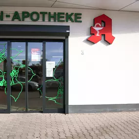 Aussenansicht der Linden-Apotheke