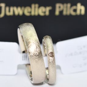 Bild von Trauringstudio Erding - Trauringe Verlobungsringe Schmuck by Juwelier Pilch