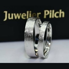 Bild von Trauringstudio Erding - Trauringe Verlobungsringe Schmuck by Juwelier Pilch