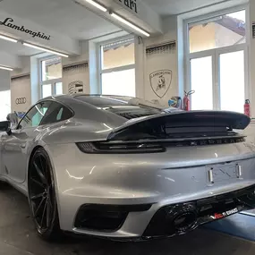 STH Stolz - Autospenglerei & Lackierung - KFZ Sachverständiger