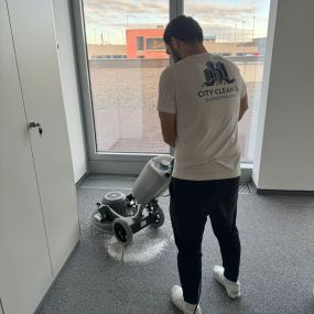 City Clean 24 Gebäuderreinigung & Schulungszentrum | Reinigungsfirma | Fensterreinigung | Büroreinigung