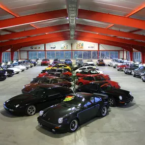 Oldtimer-Ausstellungshalle