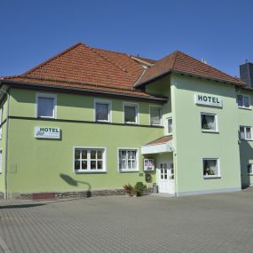 Bild von Hotel und Café 