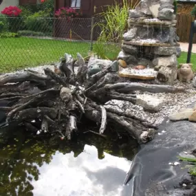 Teichbau in München - fertiger Gartenteich_Werner Anderlik Garten- und Landschaftsbau