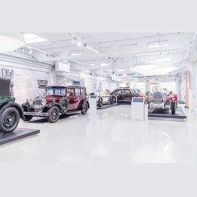 Historische Automobile in den fahr(T)raum - Ferdinand Porsche Erlebniswelten