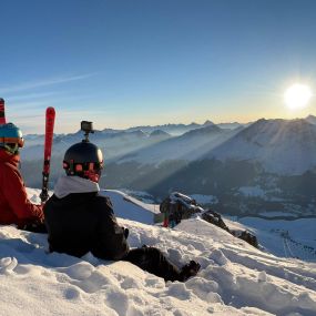 Bild von INTERSPORT AROSA / Luzi Sport / Skiverleih / Snowboardverleih / Skidepot