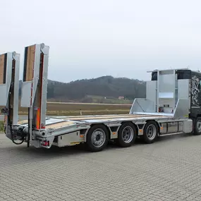 Feyertag Fahrzeugbau Technik GmbH & Co KG 8082 Kirchbach-Zerlach