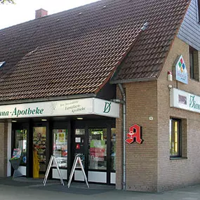 Aussenansicht der Diana-Apotheke