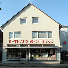 Aussenansicht der Rathaus-Apotheke Illingen