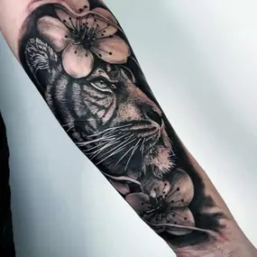 INKognito's Tattoo-Studio; gestochen von INKbutcher, Resident-Artist