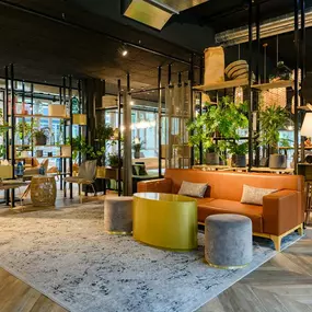Lounge Bar