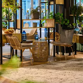 Lounge Bar