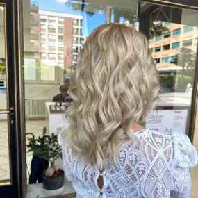Bild von Be Different Hairstyle & Make-up