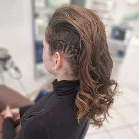 Bild von Be Different Hairstyle & Make-up