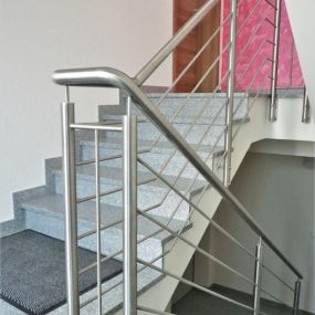 Bild von Schmid + Jakobs - Bauelemente in Edelstahl Glas Aluminium