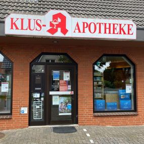 Aussenansicht der Klus-Apotheke