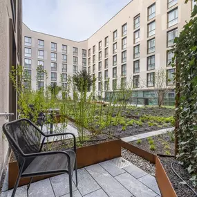 Guest room terrace