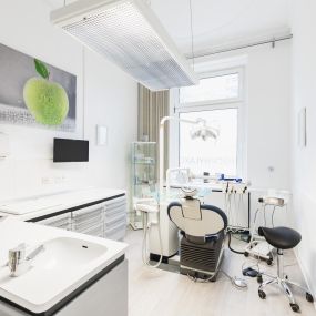 Bild von Zahnarztpraxis Marvin Reuter - Ihr Zahnarzt in Berlin Wilmersdorf