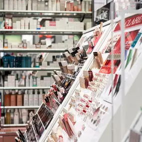 beauty-produkte-amavita-apotheke-buelach