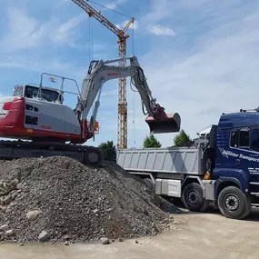 Bernd Bechter - Transporte, Erdbau, Kehrdienst Riedstraße 22