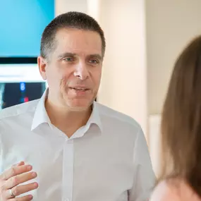 Bild von Dr. Lins | Ihre MRT Radiologie Privatpraxis Stuttgart | Schnelle Termine Vorsorge und mehr