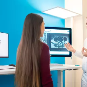 Bild von Dr. Lins | Ihre MRT Radiologie Privatpraxis Stuttgart | Schnelle Termine Vorsorge und mehr