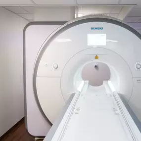 Bild von Dr. Lins | Ihre MRT Radiologie Privatpraxis Stuttgart | Schnelle Termine Vorsorge und mehr