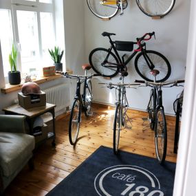 Café 180 - Schindelhauer Bikes Premium Händler - Fahrradgeschäft in Wismar