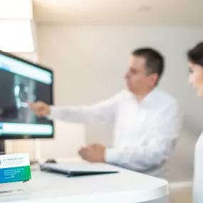 Bild von Dr. Lins | Ihre MRT Radiologie Privatpraxis Nürnberg | Schnelle Termine | Vorsorge und mehr