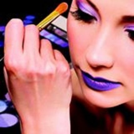 Logotipo de Make-Up Artist by Merve Temür
