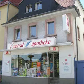 Aussenansicht der Central-Apotheke Eppelheim