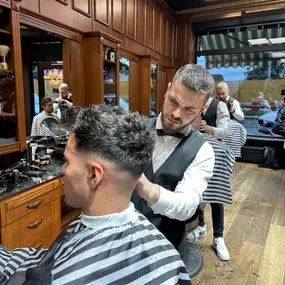 Bild von Poga Barber House