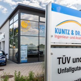 Bild von TÜV-Prüfzentrum (Ingenieur- und Analyse-Institut Kuntz & Dr. Kölbl GmbH & Co. KG)