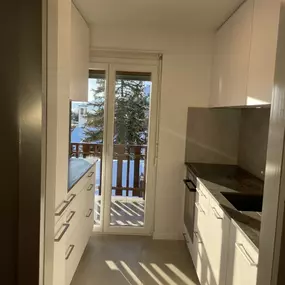 Cuisiné Rénové/ Cran Montana
