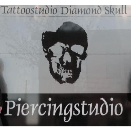 Logótipo de Tattoo- und Piercingstudio Diamond Skull