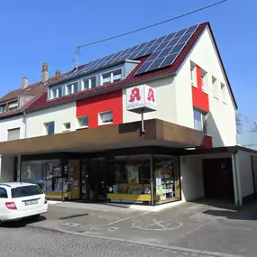 Aussenansicht der Kreuz-Apotheke Knielingen