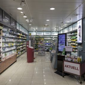 innenraum-amavita-apotheke-bahnhof-biel