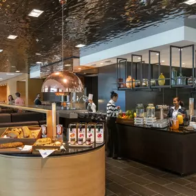 Restaurant Danubio: Frühstück im Maritim Hotel Ingolstadt