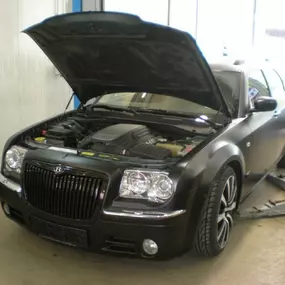 Bild von Kfz M.G. Oberladstätter Karosserie- und Lackierfachbetrieb GmbH