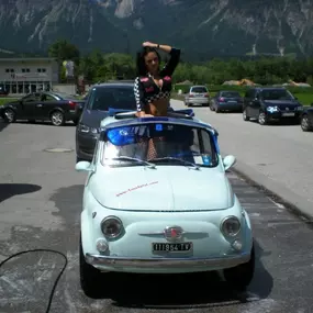 Bild von Kfz M.G. Oberladstätter Karosserie- und Lackierfachbetrieb GmbH