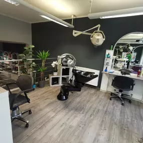 Bild von Neue Kompliment Friseur Kosmetik & Wellness GmbH