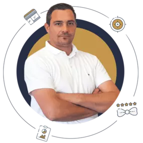 Adriano Caruso – Local SEO Experte mit über 300 Projekten Erfahrung im Bereich Google Unternehmensprofile und lokale Sichtbarkeit.