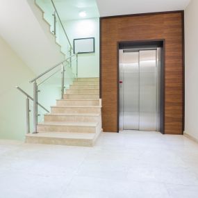 Treppenhäuser - ZIZ Facility - Gebäude- und Büroreinigung in München