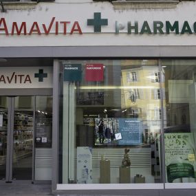 fenêtre-pharmacie-amavita-milliet-ville