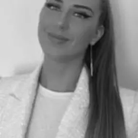 Bild von DEVK Versicherungen: Anastasija Kuznecova