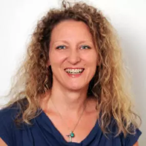 Ozean, Ganzheitliche TherapieKonzepte Myriam Schindler-Bergmann DPO, MSc Paed Ost. 6800 Feldkirch